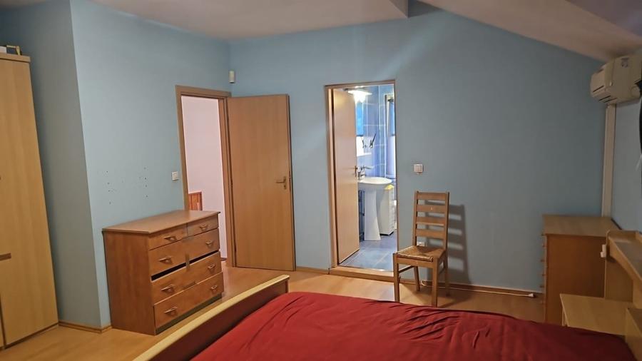 Casă cu 5 camere cu Teren 100 Mp în Corbeanca