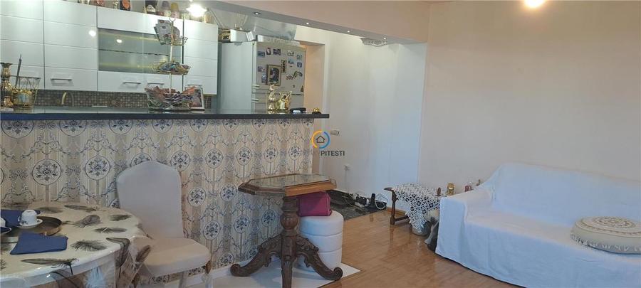 Apartament cu 2 camere nedecomandat, mobilat în Central