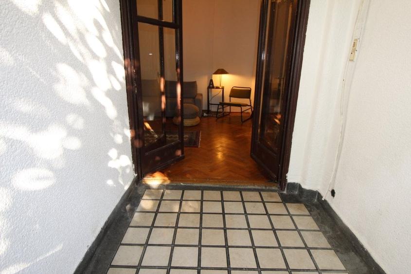 Apartament cu 2 camere decomandat, mobilat în Lahovari