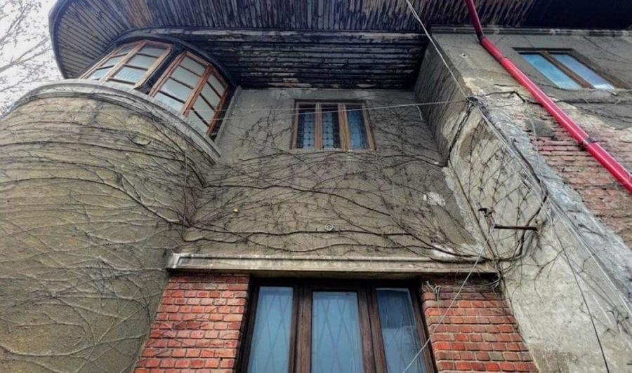 Casă cu 8 camere cu Teren 560 Mp în Kiseleff