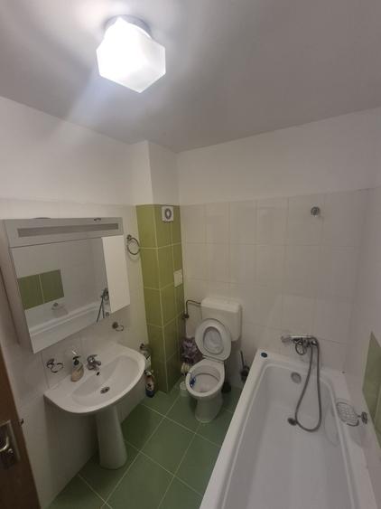 Apartament cu 2 camere decomandat în Runcu
