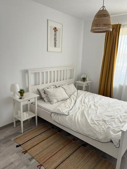 Casă cu 3 camere cu Teren 25 Mp în 1 Decembrie