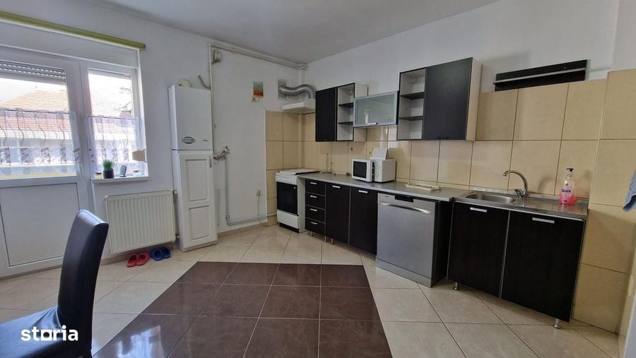 Apartament cu 2 camere semidecomandat în Central