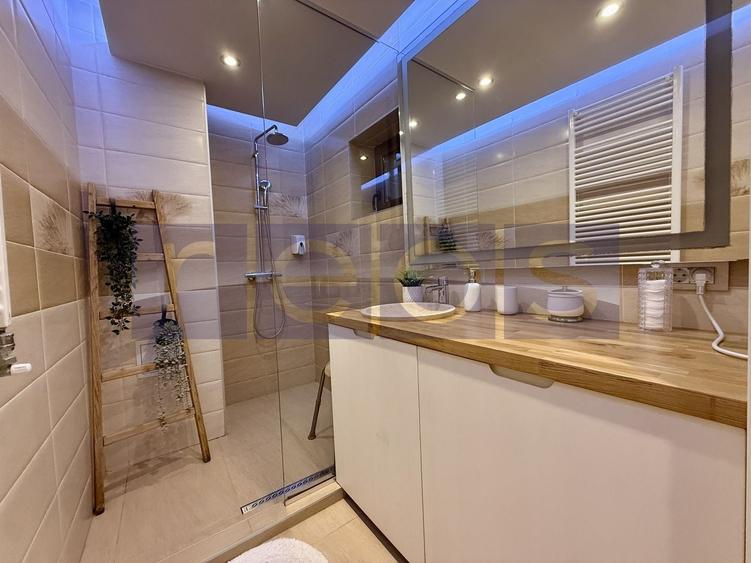 Apartament cu 2 camere decomandat, mobilat în P-ța Unirii