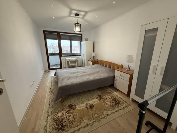 Apartament cu 3 camere semidecomandat în Gării