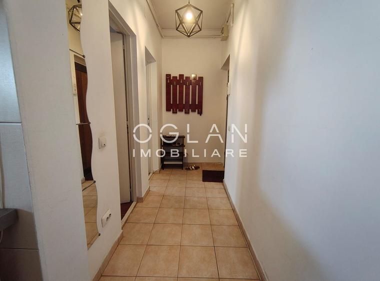 Apartament cu 3 camere decomandat în Hipodrom 1