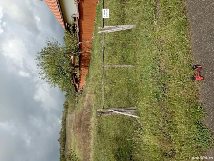 Teren de 3580 mp, în Almașu Mic