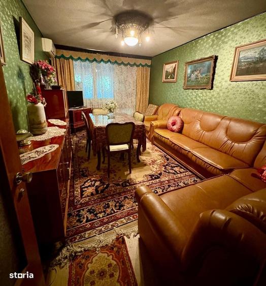 Apartament cu 3 camere decomandat în Tineretului
