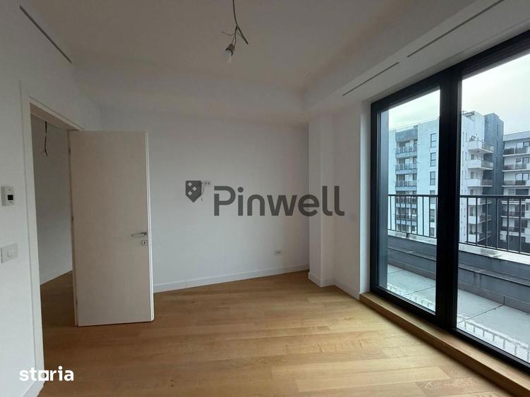 Apartament cu 4 camere, mobilat în Central
