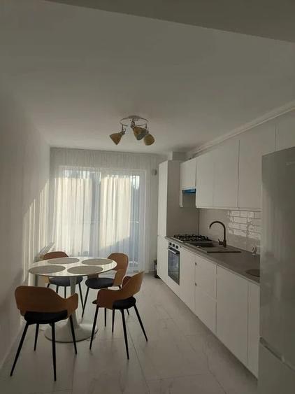 Apartament cu 2 camere semidecomandat, mobilat în Dâmbul Rotund
