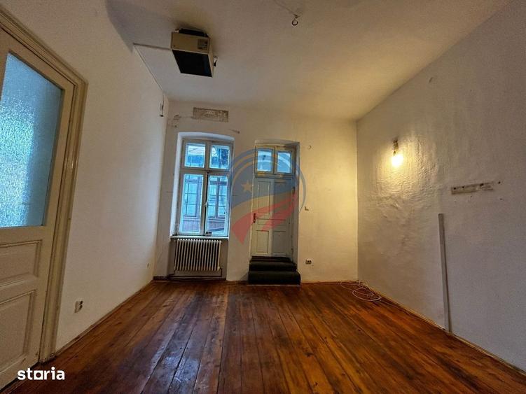 Casă cu 4 camere în Ultracentral