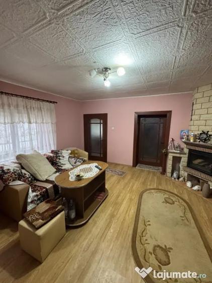 Casă cu 3 camere cu Teren 450 Mp în Lăpuș