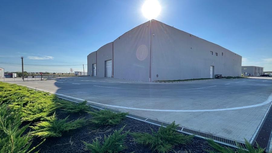 Spațiu industrial, de 620 mp, în Giarmata