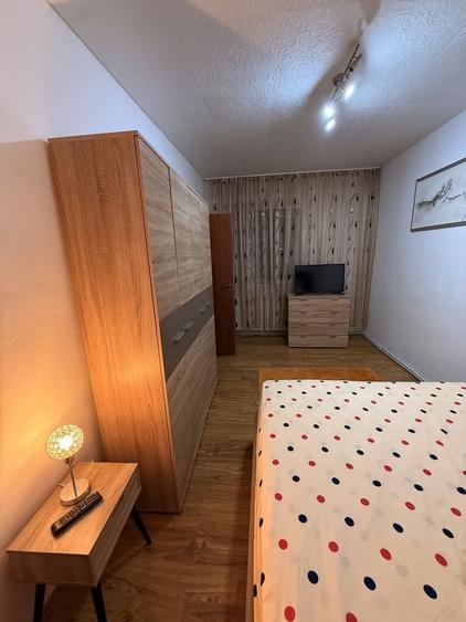 Apartament cu 2 camere decomandat în Exterior Vest