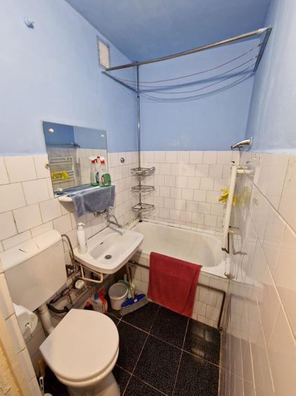 Apartament cu 2 camere semidecomandat în Florilor