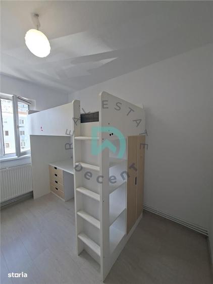 Apartament cu 2 camere semidecomandat în Florilor