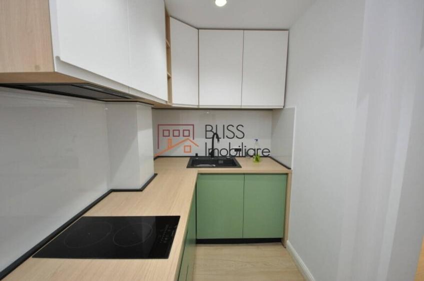 Apartament cu 3 camere semidecomandat în Victoriei