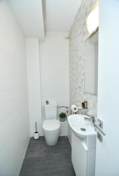 Apartament cu 3 camere decomandat în 13 Septembrie