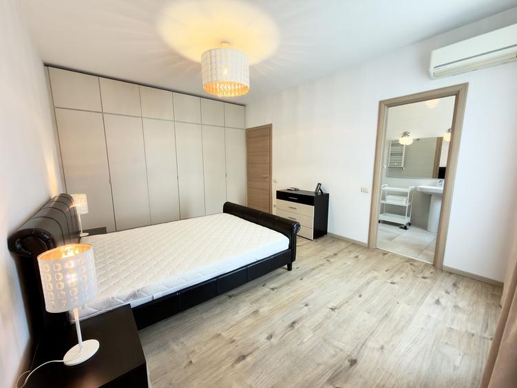 Apartament cu 3 camere decomandat, mobilat în Barbu Văcărescu