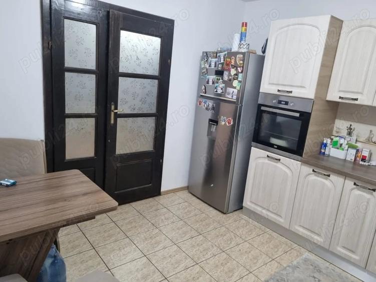 Casă cu 4 camere cu Teren 300 Mp în Central