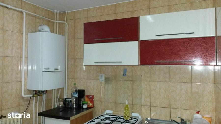 Apartament cu 3 camere decomandat zona Nicolina Lidl langa bulevard - 4
