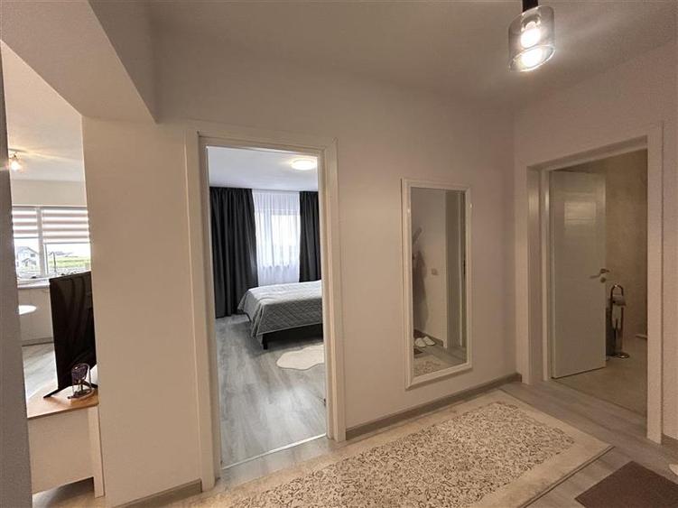 Apartament cu 2 camere decomandat, mobilat în Sânpetru