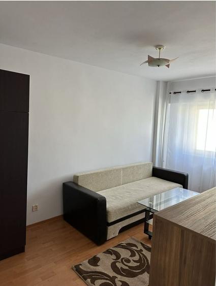 Garsonieră decomandată în Exterior Vest