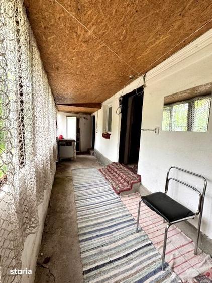 Casă cu 6 camere cu Teren 2060 Mp în Perișor