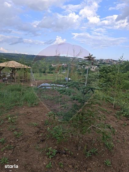 Teren de 1200 mp, în Iorga