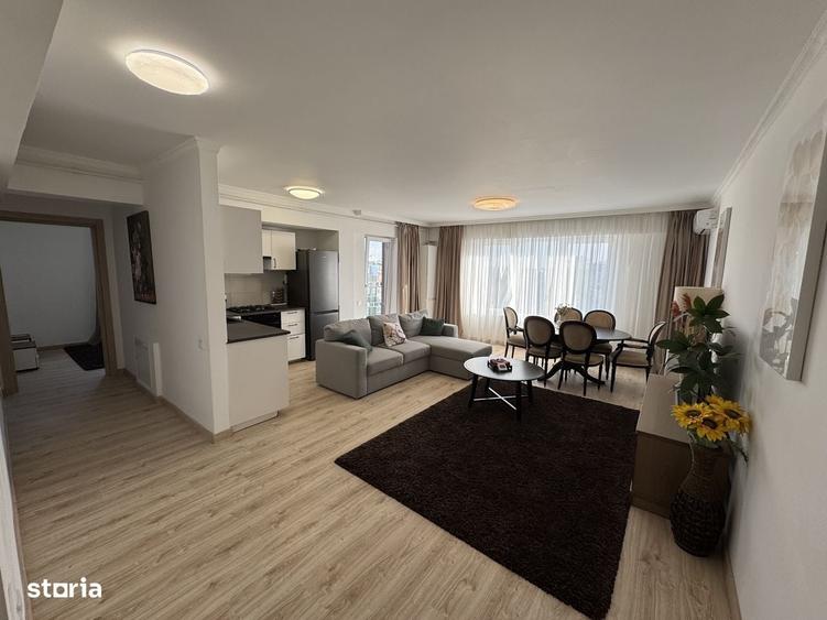 Apartament cu 3 camere semidecomandat în Pipera