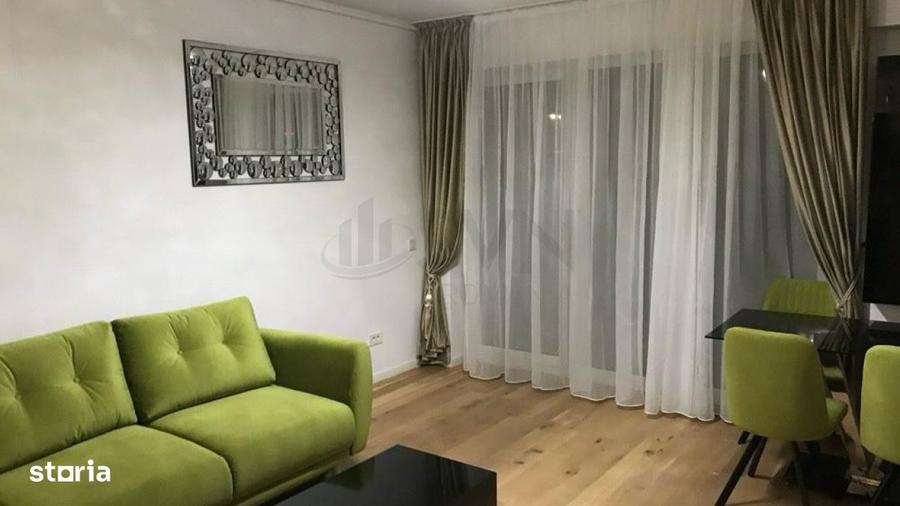 Apartament cu 3 camere semidecomandat în Aviației