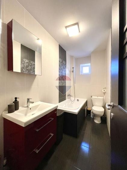 Apartament cu 2 camere decomandat, mobilat în Central