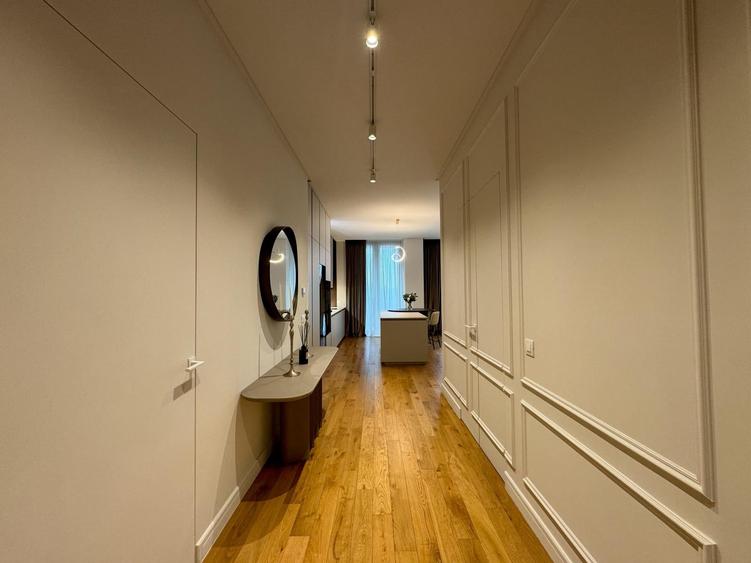 Apartament cu 4 camere decomandat, mobilat în Floreasca
