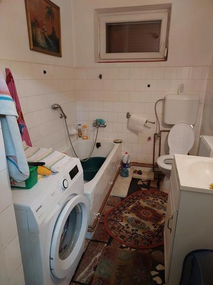 Casă cu 5 camere cu Teren 200 Mp în Central