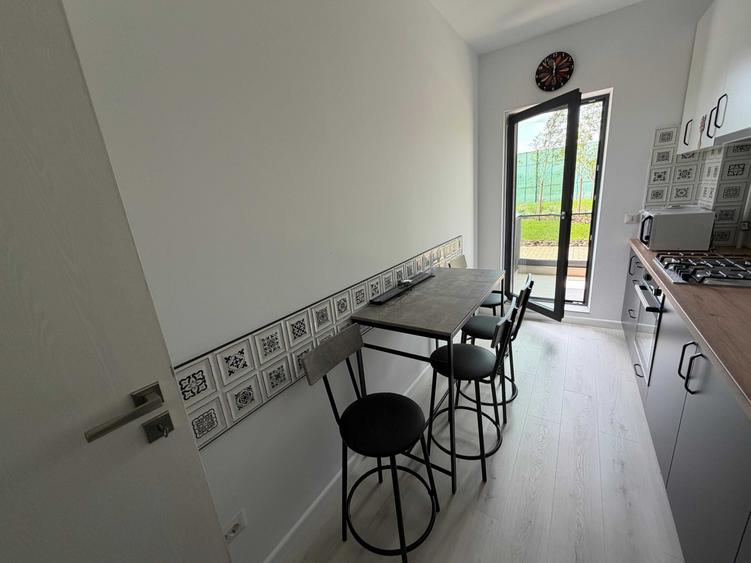 Apartament cu 2 camere decomandat în Exterior Vest