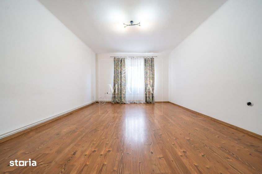 Casă cu 3 camere cu Canalizare în Sub Arini