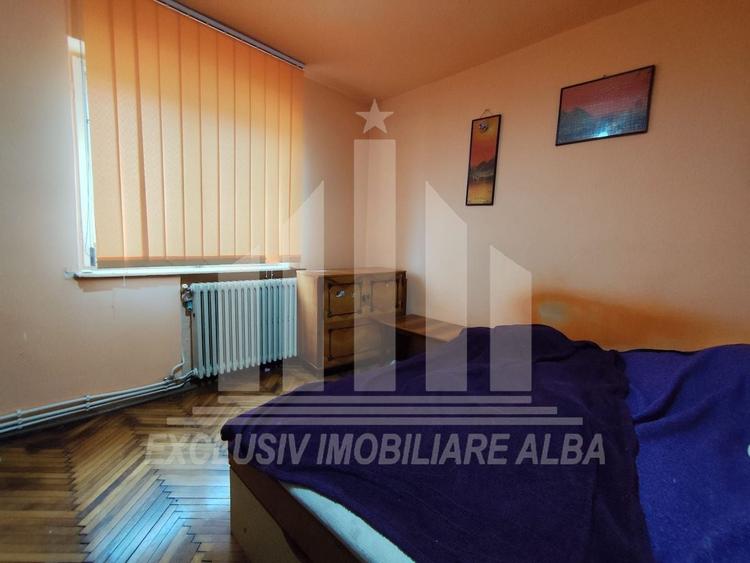 Apartament cu 4 camere decomandat, mobilat în Cetate