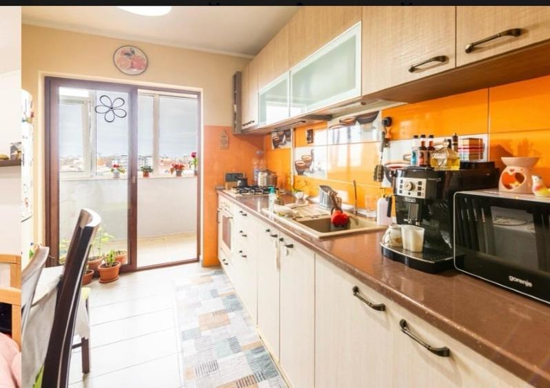 Apartament cu 2 camere decomandat, mobilat în Dacia