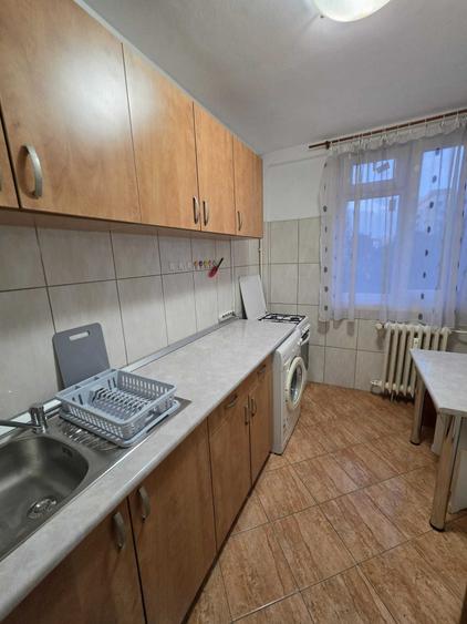 Apartament cu 2 camere semidecomandat în Tineretului