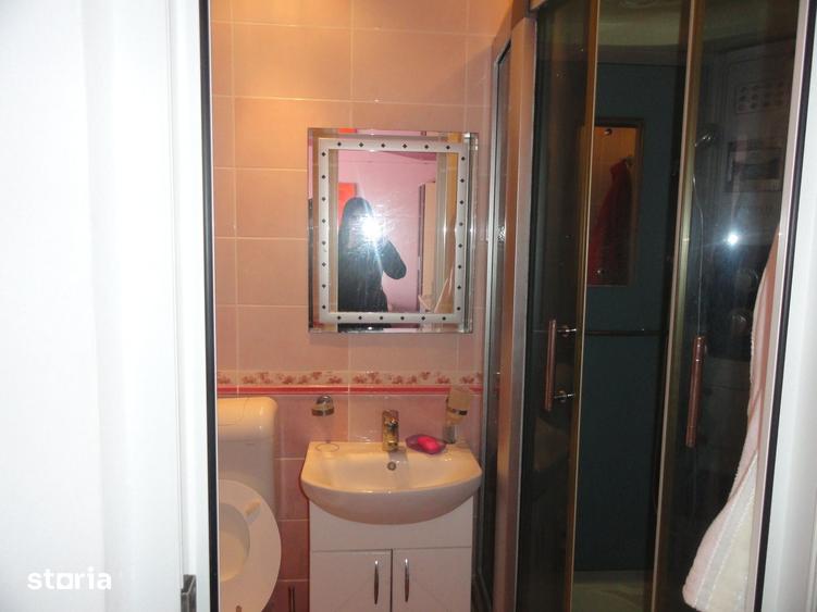 Garsonieră decomandată în Central