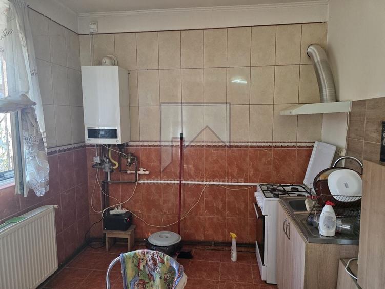 Casă de vânzare - Oraș Pantelimon - 2 camere - curte proprie - 11
