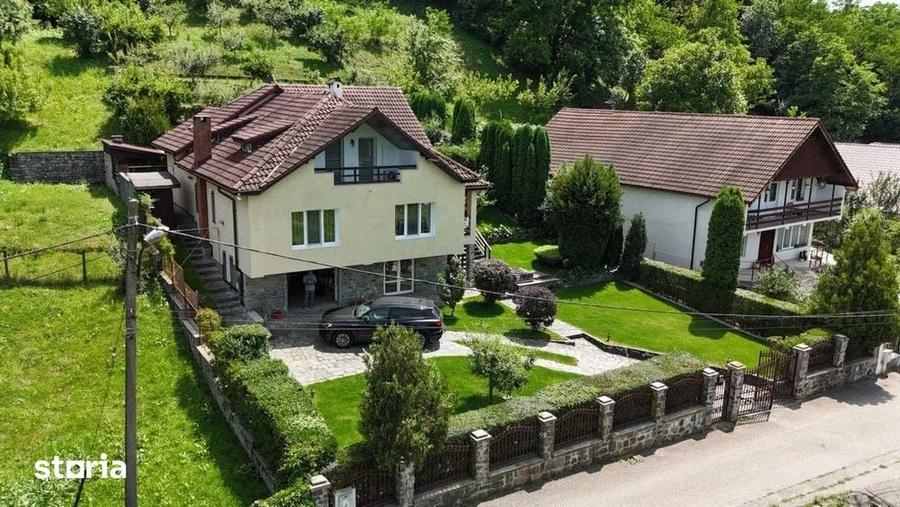 Casă cu 6 camere cu Teren 1310 Mp în Mihăești