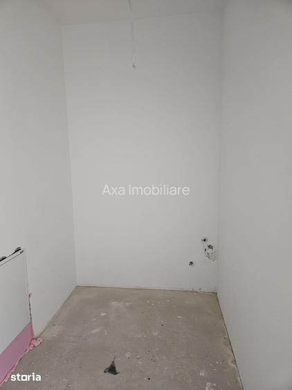 Apartament 3 camere,2 bai, bloc nou zona semicentrala