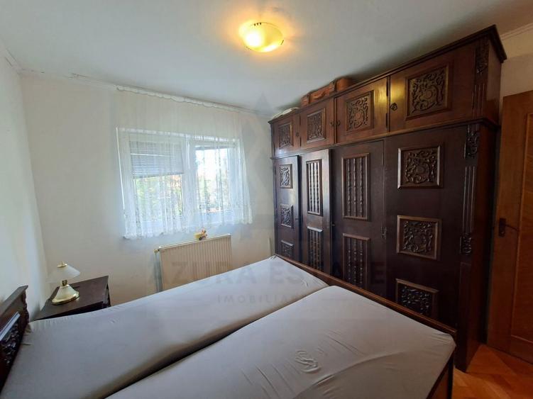 Apartament cu 3 camere decomandat, mobilat în Sub Arini
