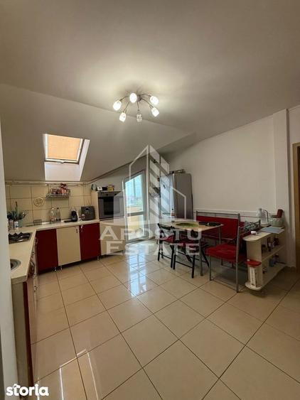 Apartament cu 2 camere, mobilat în Steaua