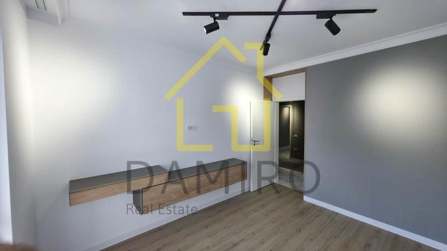Apartament cu 2 camere decomandat în Berceni