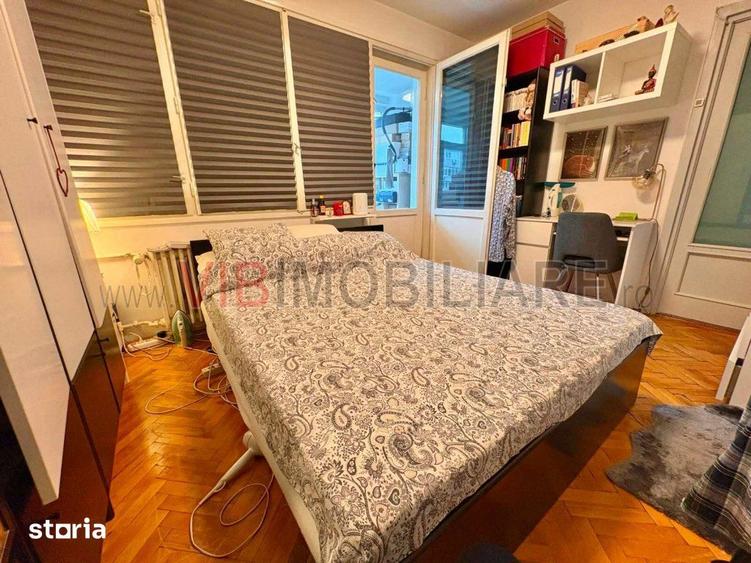 Apartament cu 3 camere decomandat în Domenii