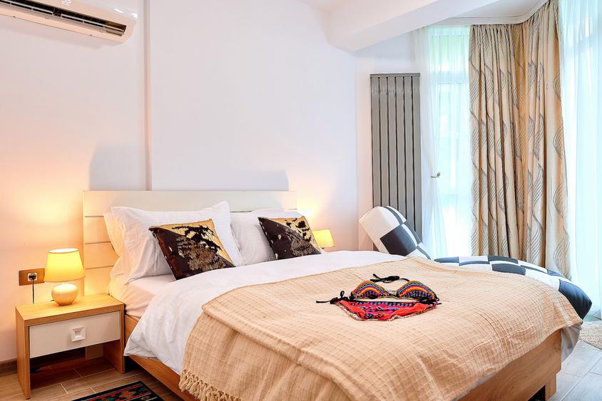 Apartament cu 3 camere decomandat în Mamaia-Sat