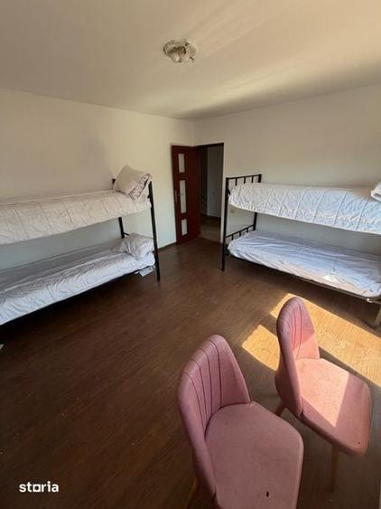 Casă cu 4 camere cu Teren 250 Mp în Central