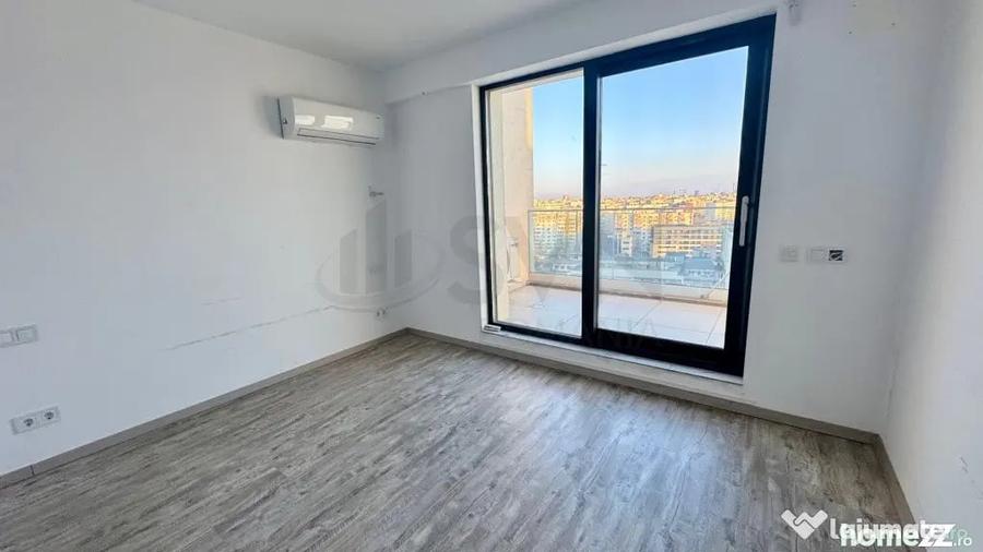 Apartament cu 5 camere decomandat în Nerva Traian